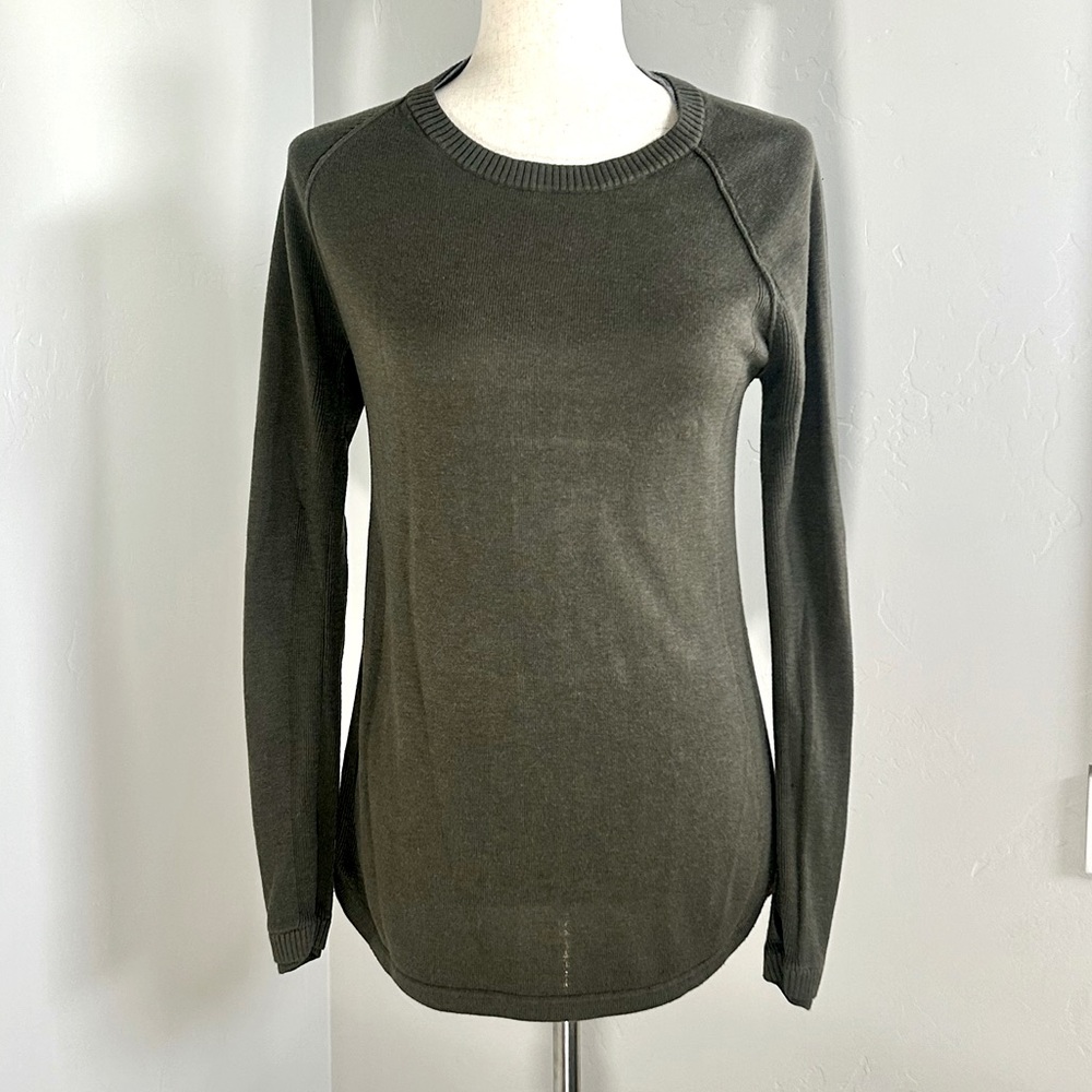 Lululemon “Sit in Lotus” Sweater (Olive Green/Sz Medium)
